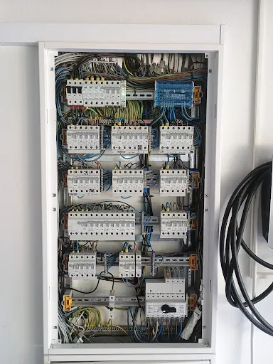 Perfect Instal Michał Wszeborowski